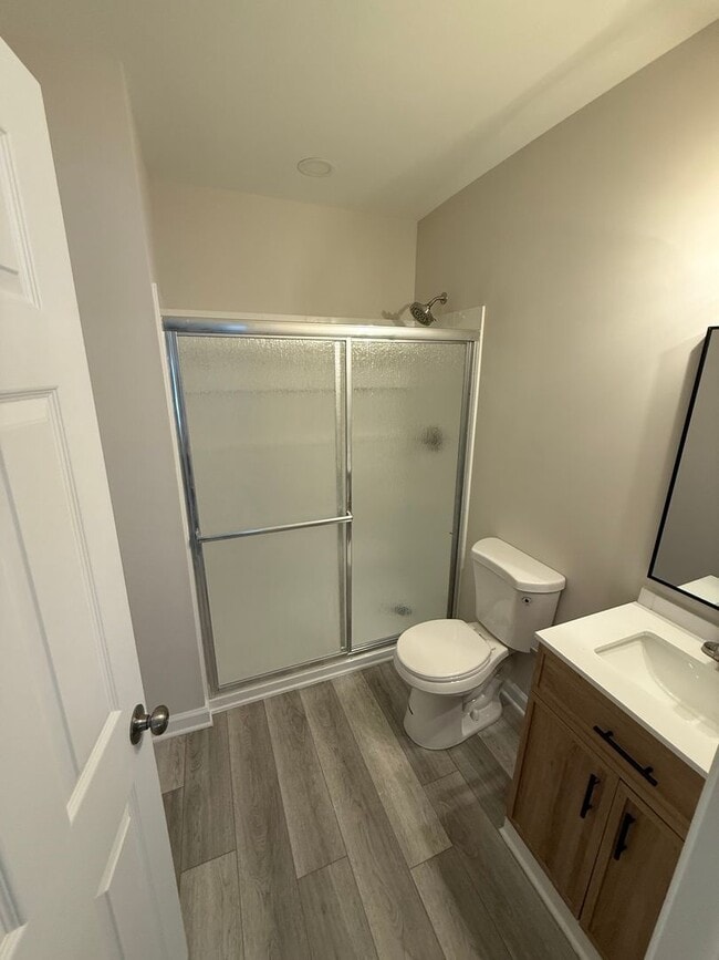 Building Photo - Ground floor aparment in Chapel Hill