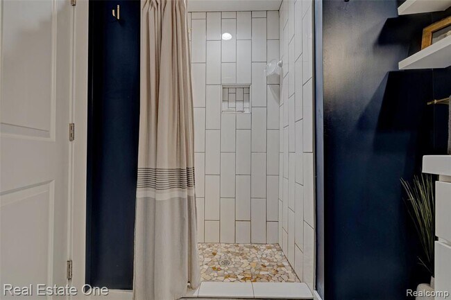 Building Photo - 15 South St