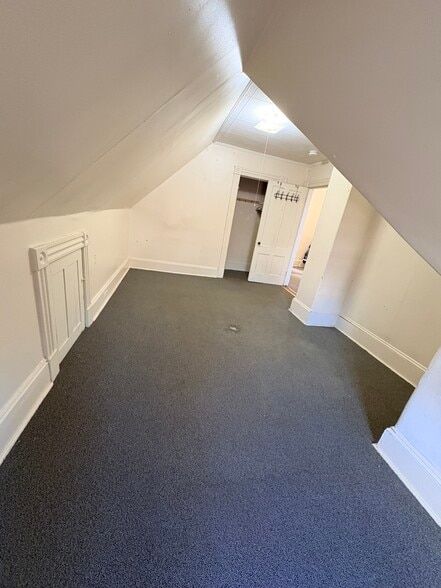 Building Photo - 55 Buell St