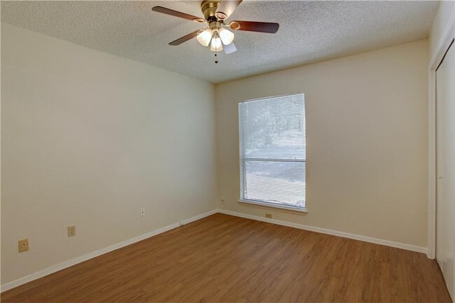 Building Photo - 3309 Sanderling Trail