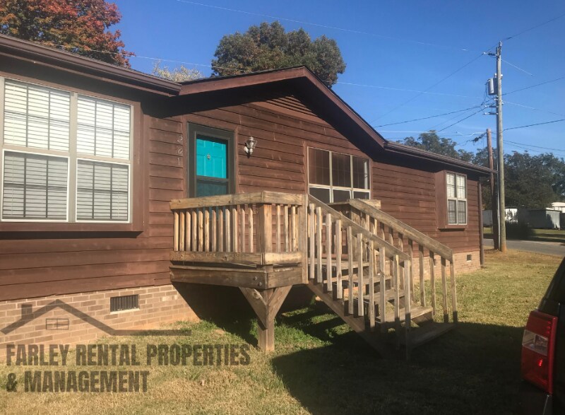 Building Photo - 201 Tisdale