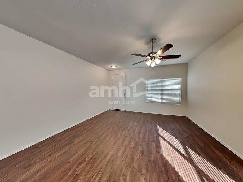 Building Photo - 388 E Atlas Cedar Pl