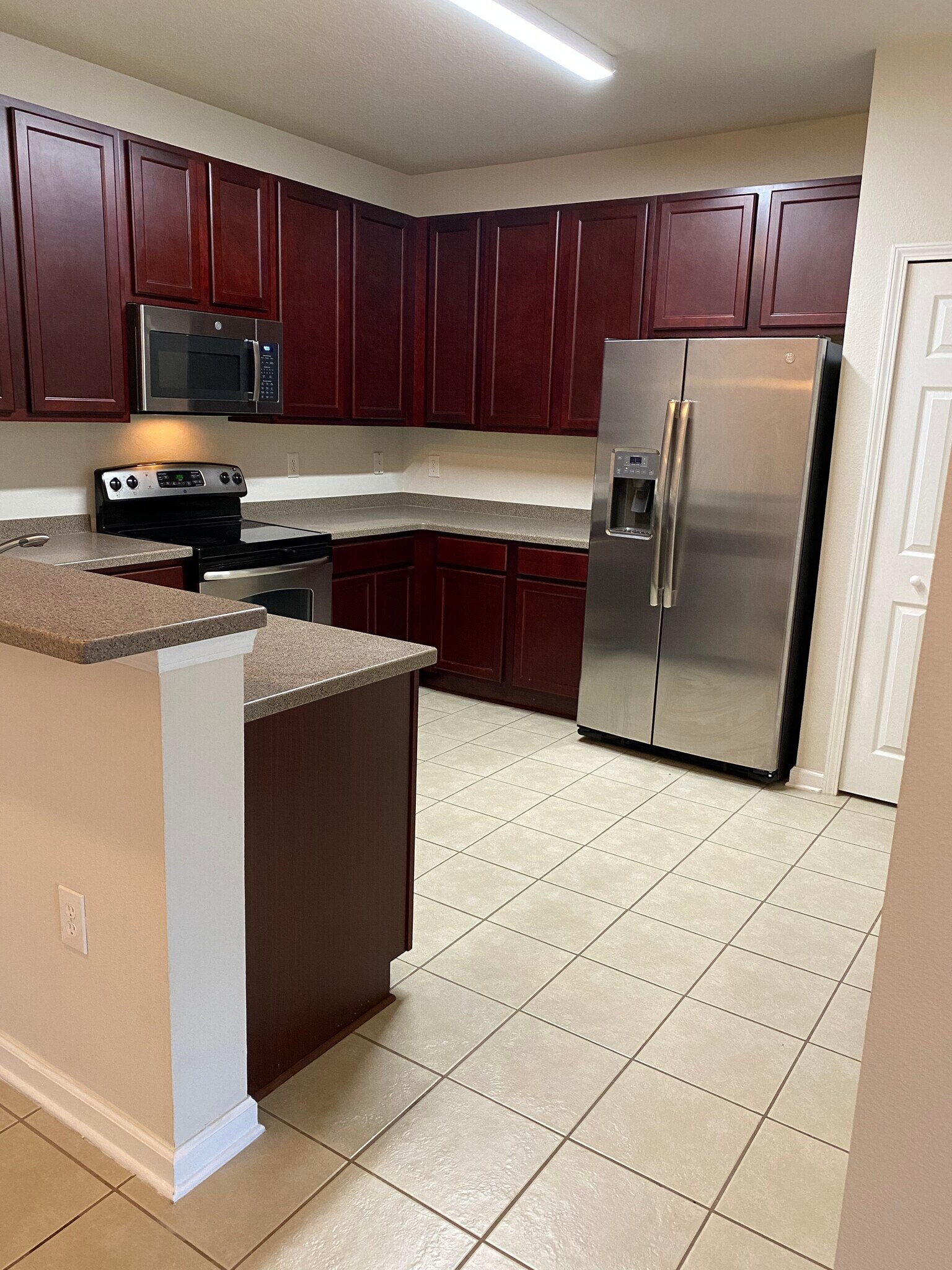 Building Photo - 4917 Key Lime Dr