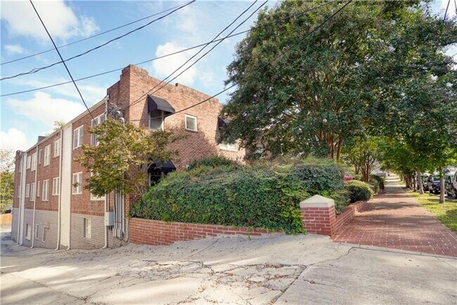 Building Photo - 1026 St Charles Ave NE