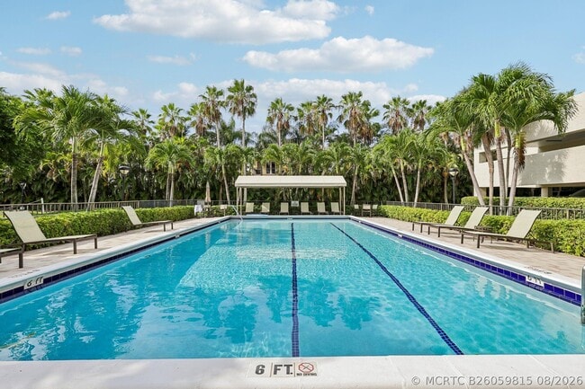 Building Photo - 3912 S Ocean Blvd