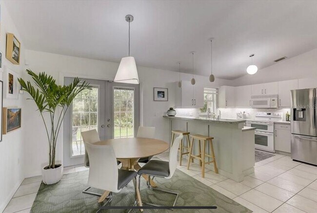 Building Photo - 4217 Malden Dr