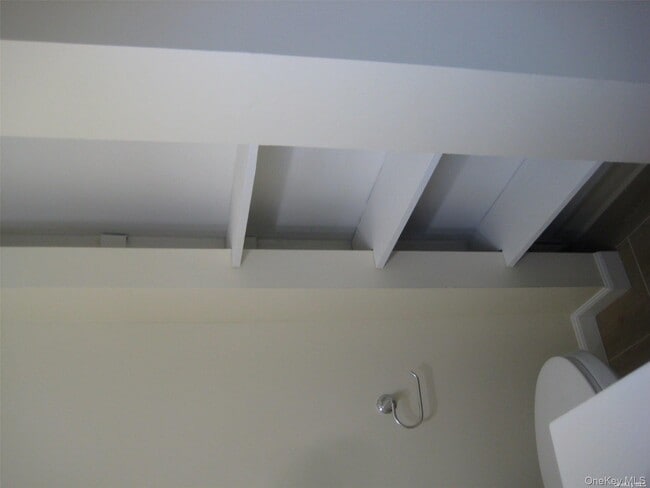 Building Photo - 117 Blydenburgh Ave