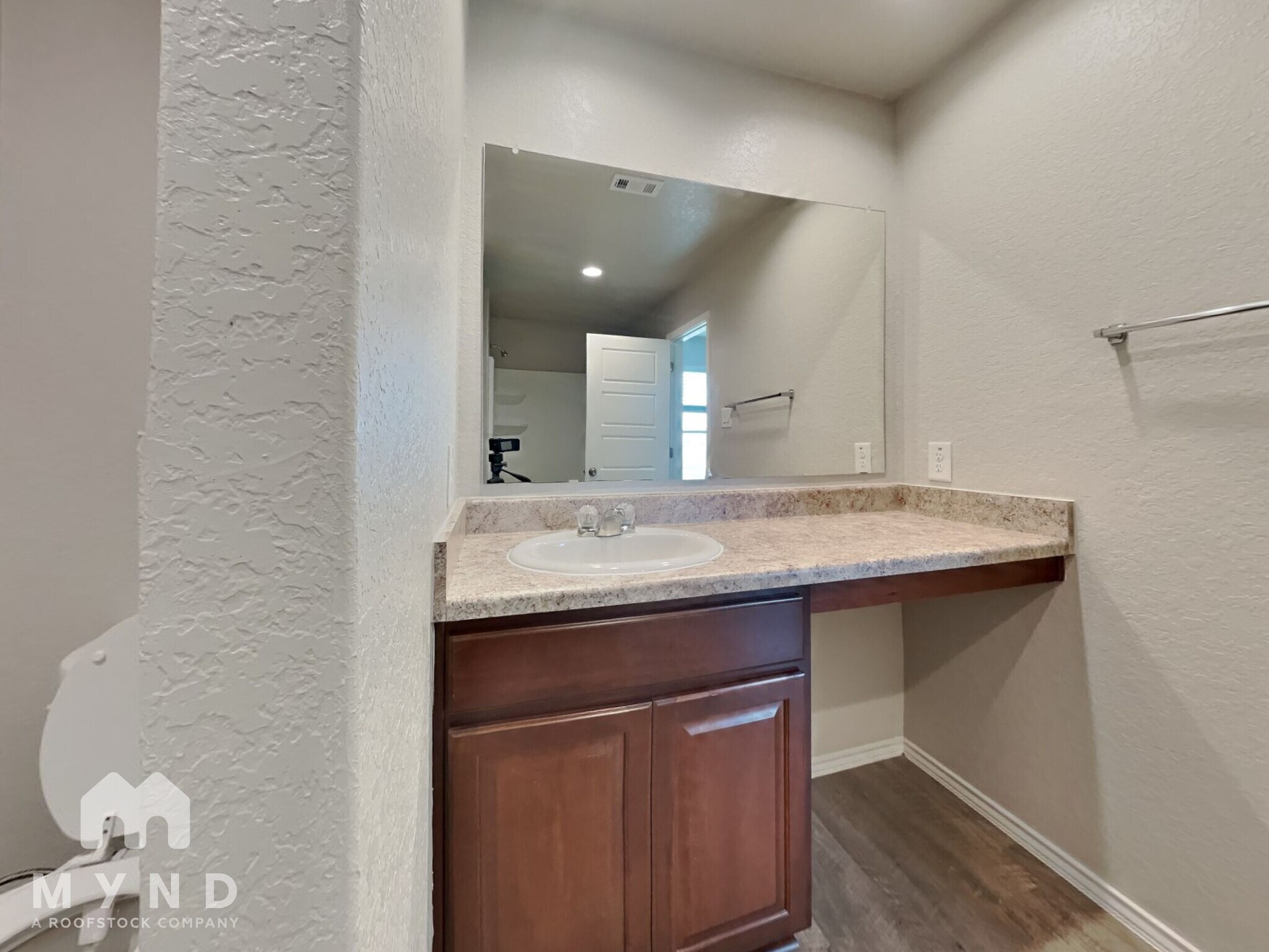 Building Photo - 7520 Rose Robin Run Ct