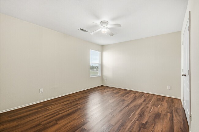 Building Photo - 14511 Long Meadow Dr