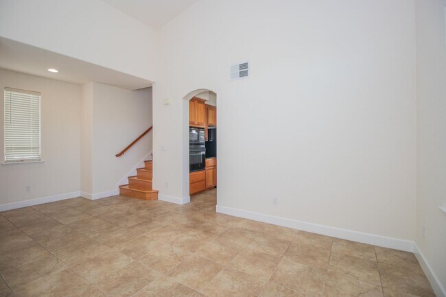 Building Photo - 4 Bedroom 3 Bathroom House | AMSI | Alexandr Metlinski