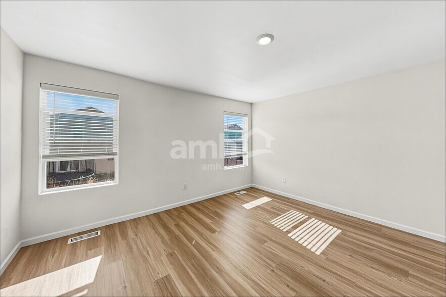 Building Photo - 1215 W 17th Ave