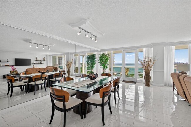 Building Photo - 2100 S Ocean Ln