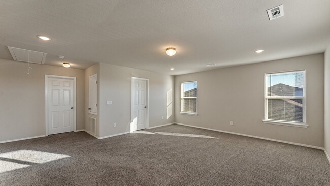 Building Photo - Elegant 4-Bedroom Home in Lakewood Crossing