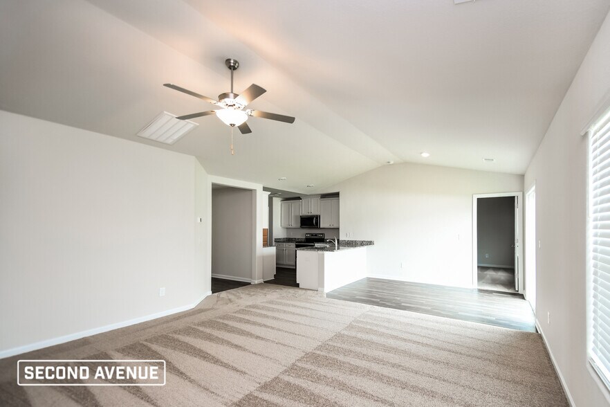 Building Photo - 626 Wild Tulip Ct