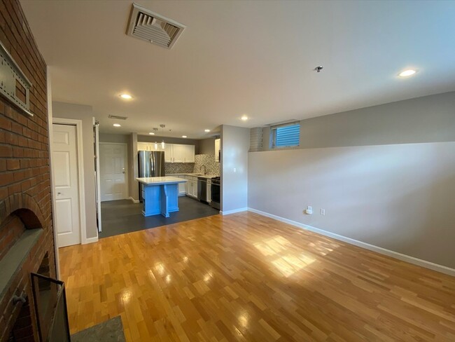 Building Photo - 2277 Massachusetts Ave