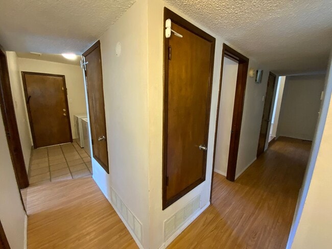 Building Photo - 4 Bedroom Single Story Home Near Juan Tabo Blvd SE & Central Ave SE by Four Hills!