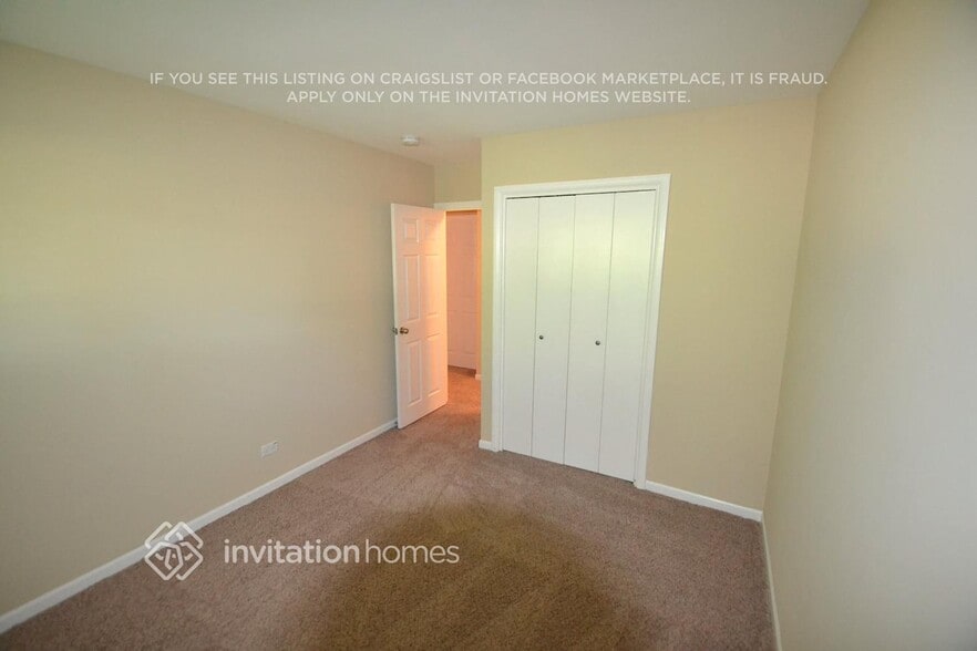 Building Photo - 1875 N Newport Rd