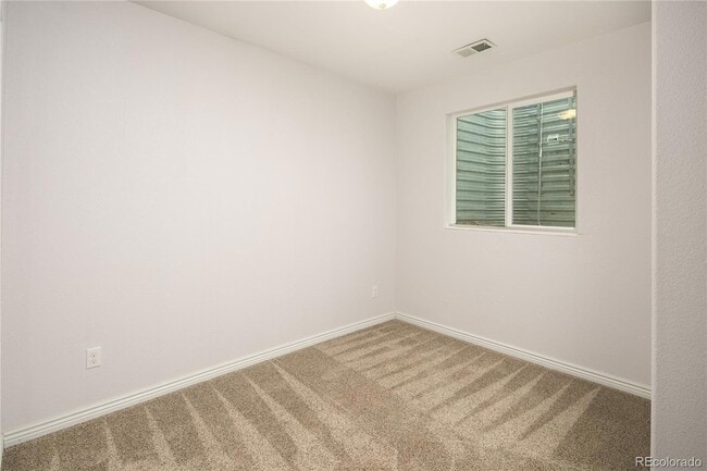Building Photo - 1067 Uinta Way