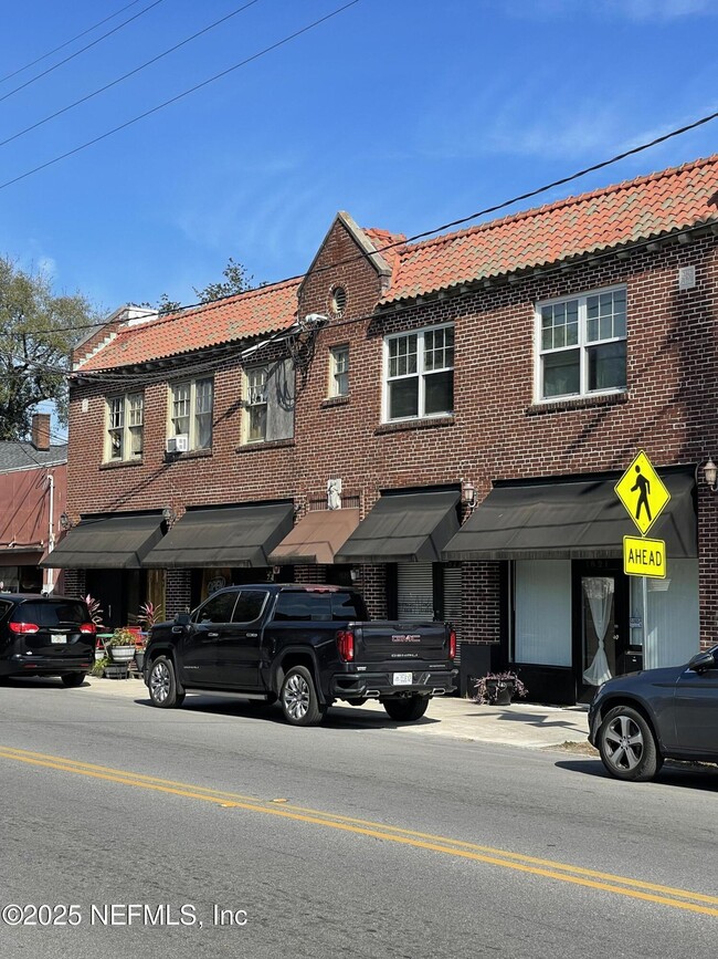 Building Photo - 1825 N Pearl St