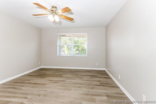 Building Photo - 10141 Aqua Vista Way