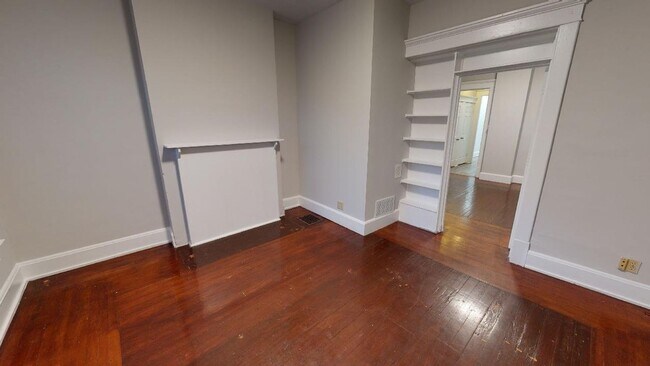 Building Photo - 2300 N High St