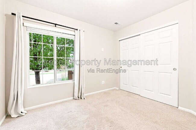 Building Photo - 10596 Waco St