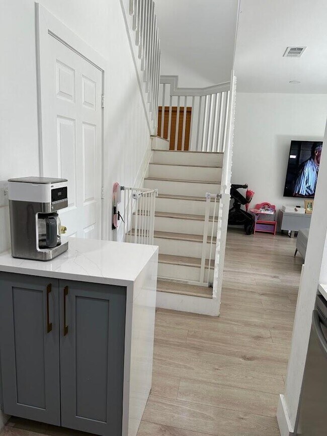 Building Photo - 3622 Asperwood Cir