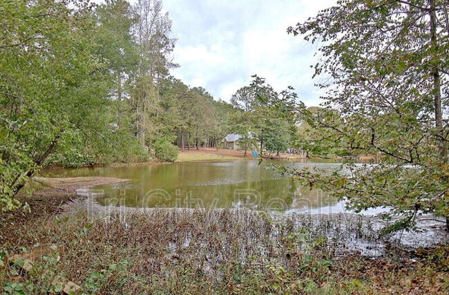 Building Photo - 150 Drennan Dr