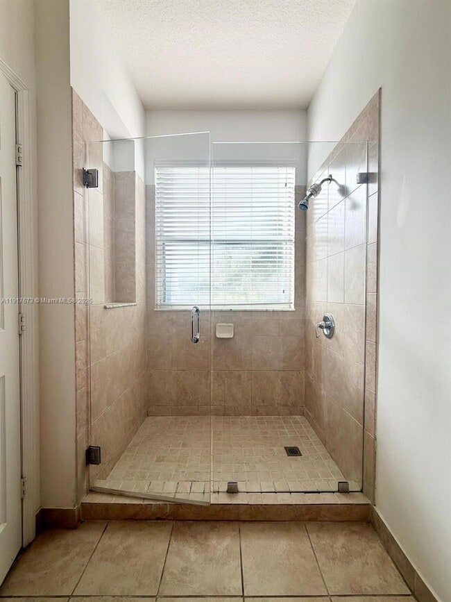 Building Photo - 3972 SW 149th Pl