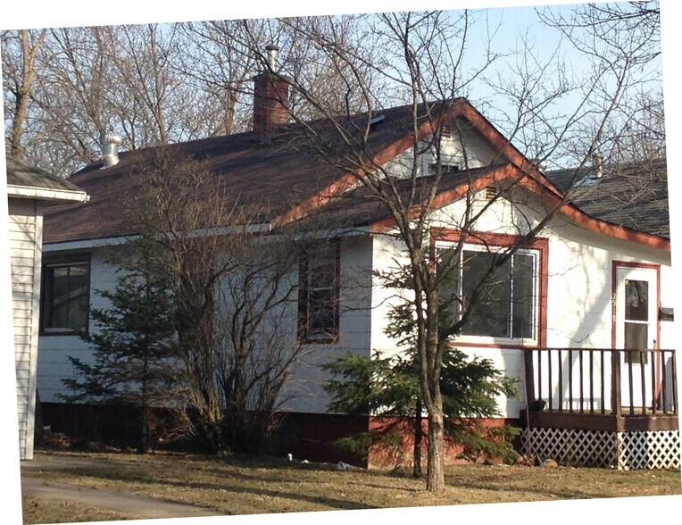 Building Photo - 2918 2nd Avenue east