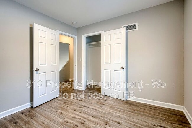 Building Photo - 6901 Jackson Ave