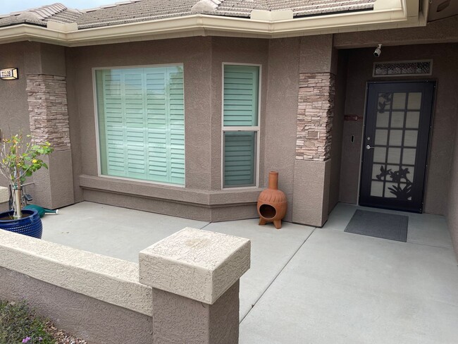 Building Photo - Mesa 2 Bed 2 Bath Single Story Golf Course...