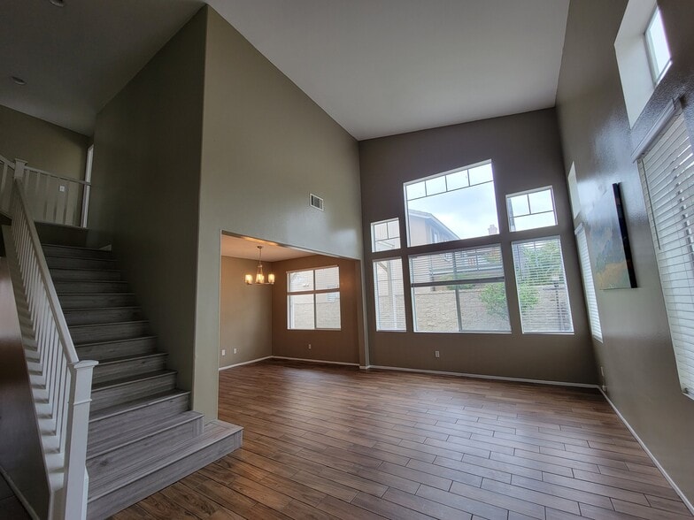 Building Photo - 16241 El Dorado Ct