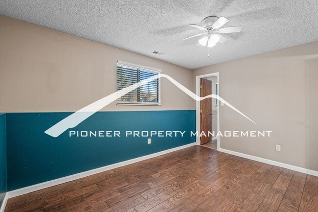 Building Photo - Spacious Split-Level Home in D20 with Mountain Views, 2 Car Garage, Fenced Yard and AC!