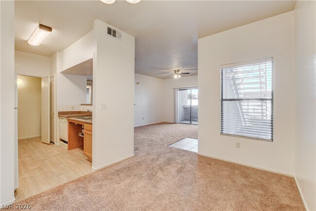 Building Photo - 45 Maleena Mesa St