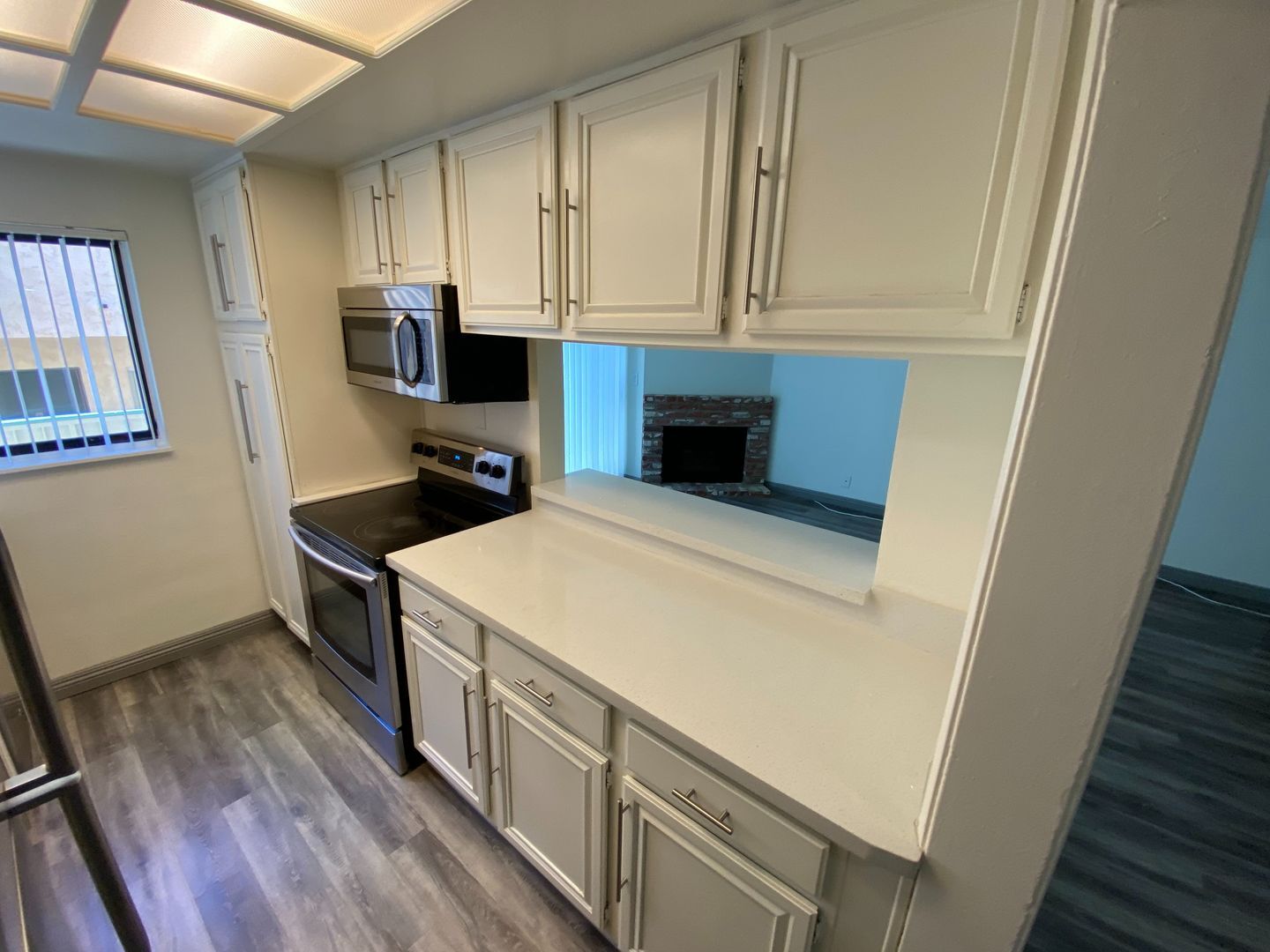 Building Photo - 1444 Centinela Ave