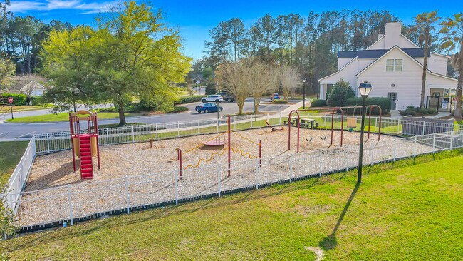 Building Photo - 75 Pomona Cir