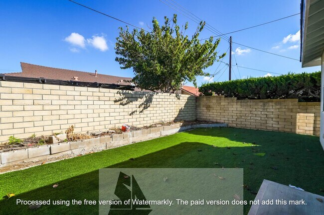 Building Photo - 11875 Wisteria Ave