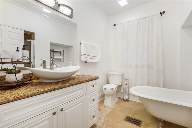 Building Photo - 71 17th St NE