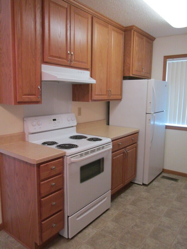 Homestead Townhouses 861 Pine St Winner SD 57580 Apartment Finder