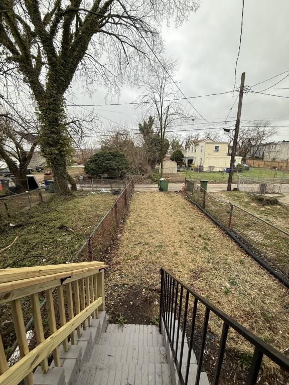 Building Photo - 5340 Maple Ave