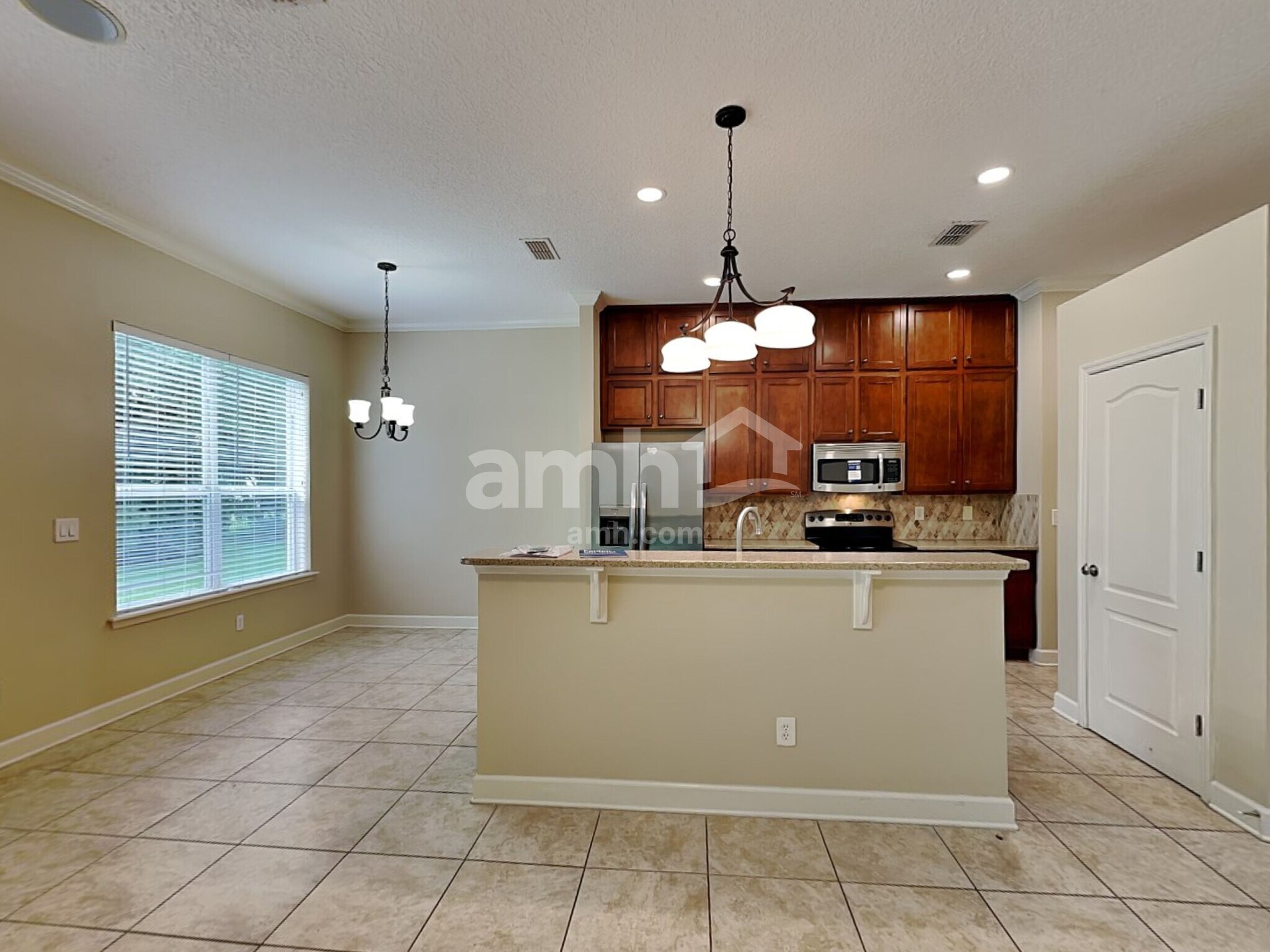 Building Photo - 908 Athlone Ln