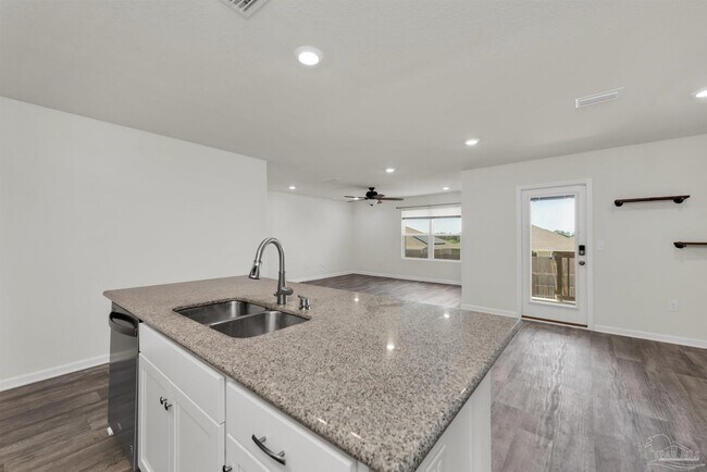 Building Photo - 5557 Galahad Trl