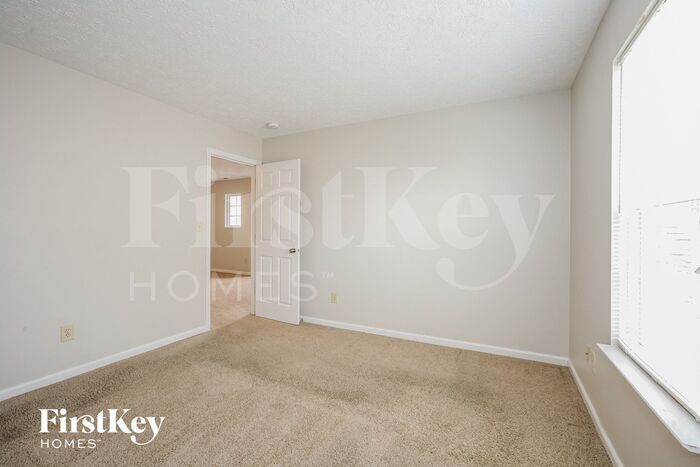 Building Photo - 2473 Foxtail Dr