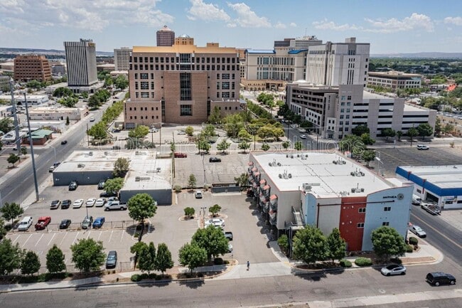 Interior Photo - Anthea