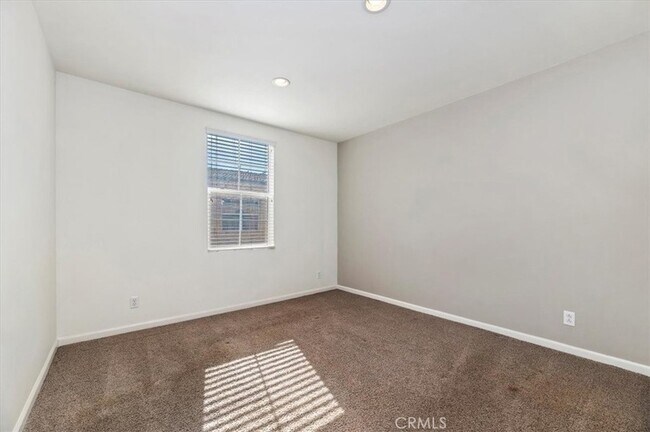 Building Photo - 4433 Owens St