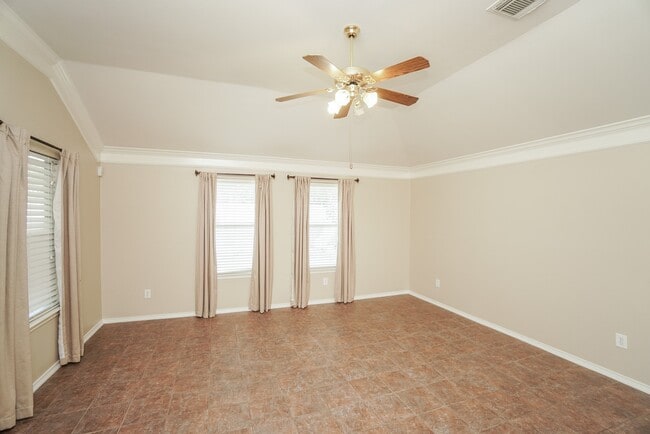 Building Photo - 415 Sterling Heights Ln