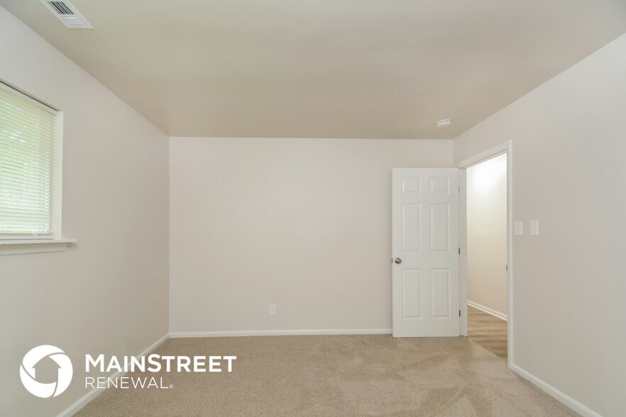 Building Photo - 213 Torain St