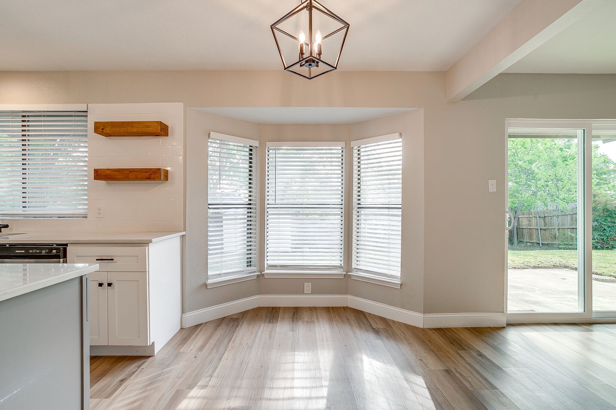 Dining Area - 7920 Lazy Brook Dr