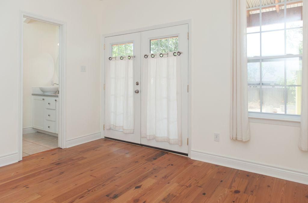Building Photo - 707 W 35th St